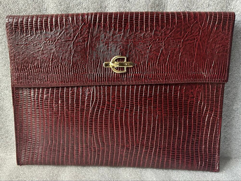 Vintage Westex Burgundy Embossed Lizard Leather Envelope Clutch Shoulder Bag